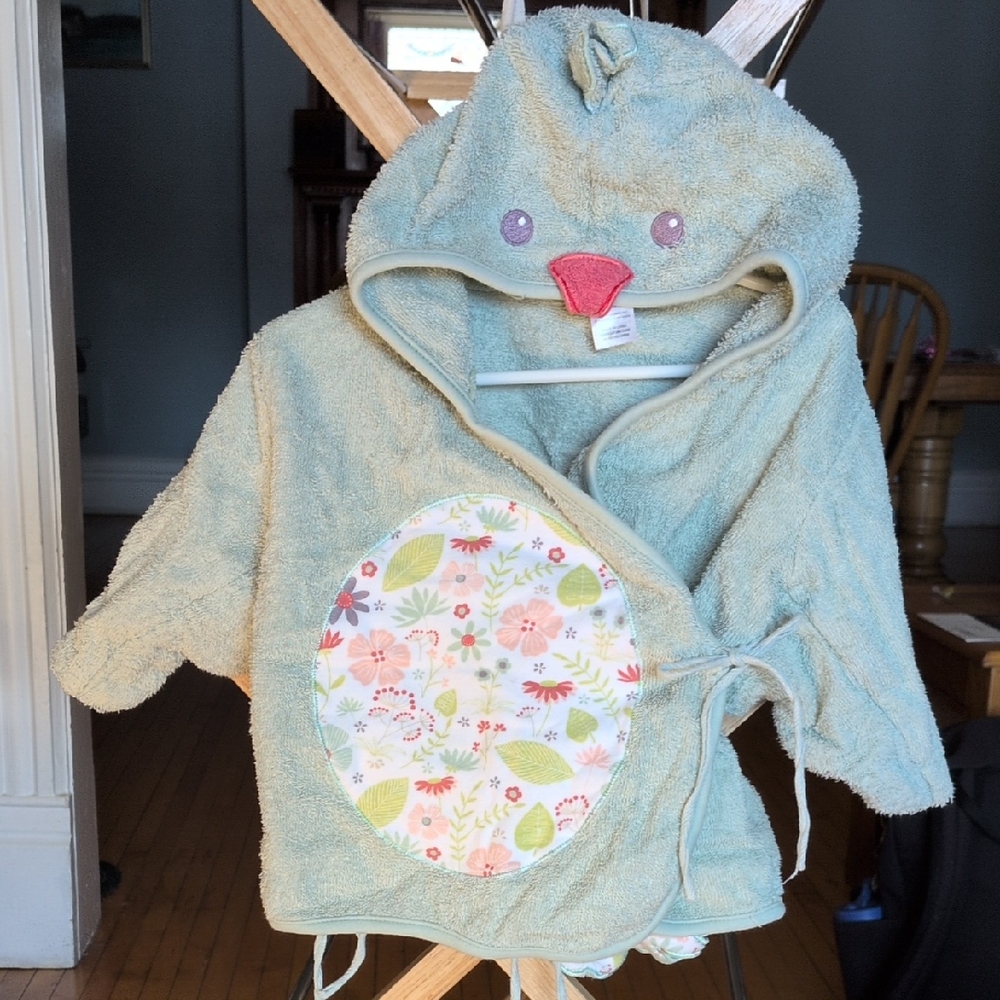 0-9 month Baby bird hooded robe